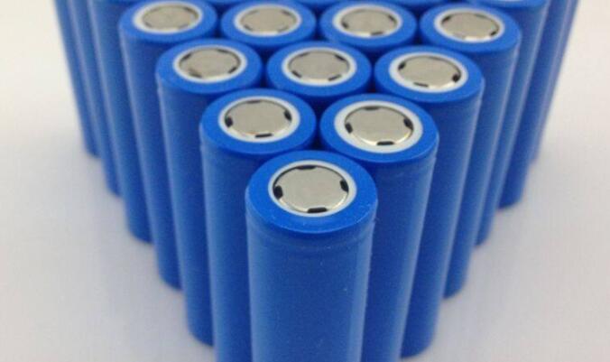 鋰電池正確的充電方法？新電池和舊電池充電時需要注意什么？