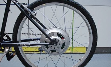 電動車充電器充電時為何有聲音？