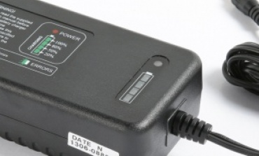 G60-12N[S] 7.2V-12V鎳氫、鎳鉻動力電池組帶電量顯示充電器