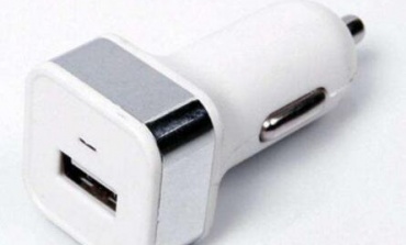 愛車族必備好物：車載充電器特性有哪些？