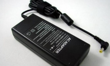 如何選擇筆記本電腦的電源適配器呢？