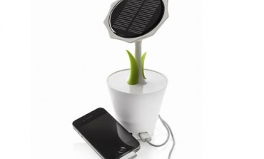 簡化多種化學(xué)類型電池的充電器